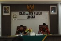 Ketua MPC PP Lingga Arman Arsyad bersama  Kajari Lingga Amriyata | Foto : Zonamu/Arman