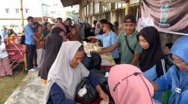 Bazar Murah PDAM Tirta Lingga di Hari Ultah ke-15 | Foto : Zonamu/Wandi