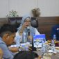 Ketua DPRD Lingga Maya Sari saat menerima audiensi masyarakat | Foto : Zonamu/Humas DPRD Lingga
