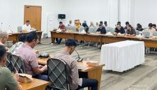 PT TIMAH Tbk menggelar pertemuan dengan mitra usaha penambangan darat dan laut untuk mensosialisasikan Nilai Imbal Usaha Jasa Penambangan dan Sitem Pembayaran | Foto: Zonamu/Humas PT Timah