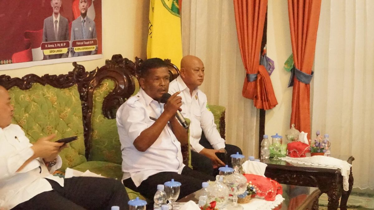 Plt. Kadisperindagkop UKM Lingga Febrizal Taupik | Foto : Zonamu/Taupik