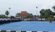 Pembagian SK PPPK tahap dua kepada 451 | Foto : Zonamu/Wandi