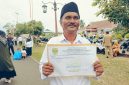 Jasman Warga Dabo yang lulus PPPK meski keterbatasan | Foto : Zonamu/Wandi