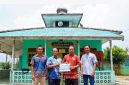 PT Timah menyalurkan bantuan pembangunan Masjid Al-Barokah di Dusun Air Simpur, Desa Pemali, Kecamatan Pemali, Kabupaten Bangka, Provinsi Kepulauan Bangka Belitung | Foto: Zonamu/Humas PT Timah