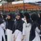 Peringatan hari santri di Dabo Singkep meski daam kondisi hujan | Foto : Zonamu/Wandi