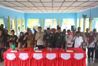 Desa Selat Mendaun bersama Kejaksaan Negeri Karimun gelar penyuluhan hukum, untuk mewujudkan tertib administrasi pertanahan serta menghindari mafia tanah | Foto: Ami