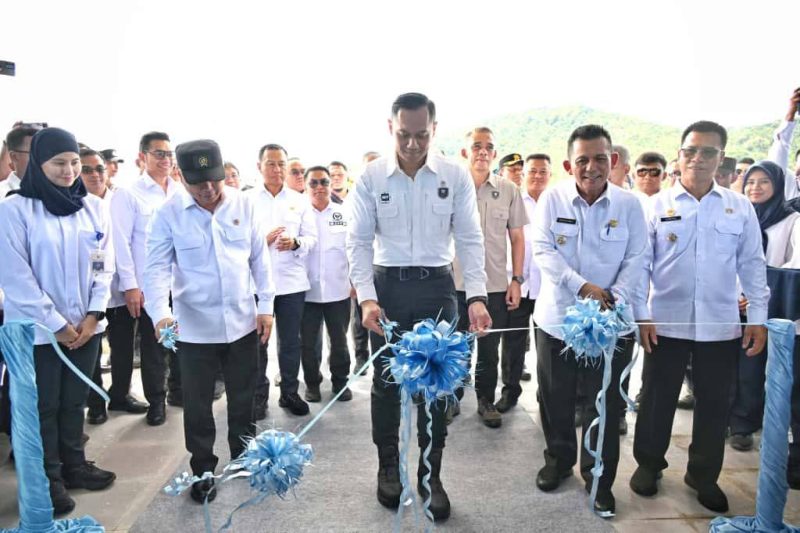 Menko AHY dan Menhub Resmikan Tiga Infrastruktur Strategis di Kepulauan Riau | Foto : Zonamu/Diskominfo Kepri