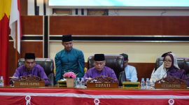 Paripurna Istimewa Hari Jadi ke-22 Kabupaten Lingga | Foto : Zonamu/Diskominfo Lingga