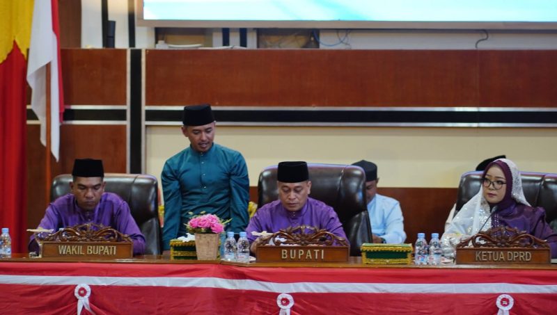 Paripurna Istimewa Hari Jadi ke-22 Kabupaten Lingga | Foto : Zonamu/Diskominfo Lingga