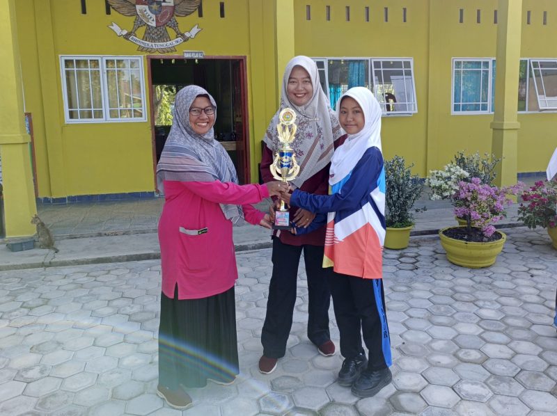 Siswa SD-SMPN 3 Satu Atap Kundur Raih Juara 1 Lomba Mendongeng FLS3N Tingkat Kabupaten Karimun | Foto : Zonamu/Aji