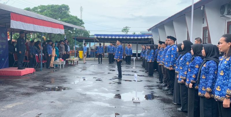 Upacara Hari Kesehatan Nasional ke-61 di Dinas Kesehatan Lingga | Foto : Zonamu/Wandi