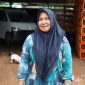 Afriani, owner tempat pemotongan ayam CV Karimah Amanah Sejahtera yang dibina oleh PT Timah Tbk | Foto: Zonamu/Humas PT Timah