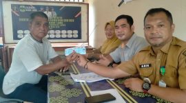 PT Pos Salurkan Bansos Kemensos Tunai kepada 107 KPM di Dabo Lama | Foto : Zonamu/Harie