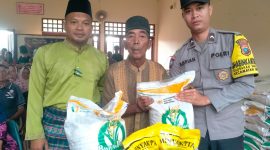 Kelurahan Dabo Lama Salurkan Bantuan Pangan untuk 275 KPM | Foto : Zonamu/Harie