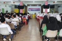 Disdikpora Lingga saat menggelar sosialisasi pencegahan perundungan | Foto : Zonamu/Wandi