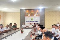 Pemerintah daerah menggelar rapat koordinasi, membahas satu demi satu detail pelaksanaan bulan suci agar hadir dalam suasana yang tertib, hangat, dan penuh makna | Foto : Zonamu/Diskominfo Lingga