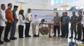 Bupati Lingga saat meresmikan kegiatan Musrenbang tingkat Kabupaten Lingga | Foto : Zonamu/Widi