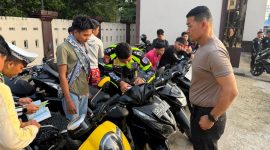 Polres Indragiri Hilir berhasil mengamankan 14 motor dalam penertiban balap liar di Jalan Telaga Biru Parit 8. Tindakan tegas ini diambil demi kenyamanan warga dan keselamatan pengguna jalan. | Foto: Zonamu/Humas Polres Inhil