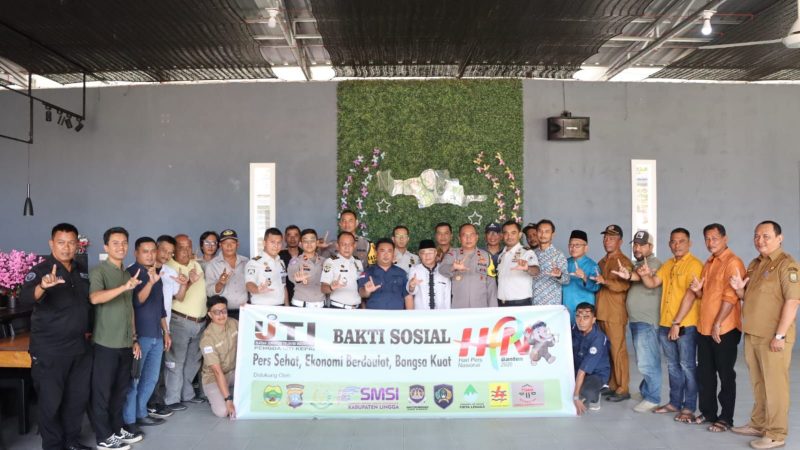 Potret kebersamaan jurnalis dari IJTI dan SMSI Kabupaten Lingga bersama stakeholder terkait, dalam memperingati Hari Pers Nasional 2026 | Foto: Zonamu/Humas IJTI Kepri