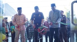 Kajati Kepri bersama Bupati dan Wabup Linggs meresmikan gedung serbaguna kejari Lingga | Foto : Zonamu/Sahib