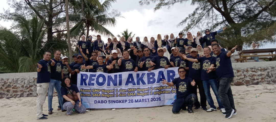 Foto bersama Alumni SMP/SMA Angkatan 91-94 | Foto : Zonamu/Taupik