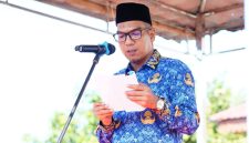 Wakil Bupati Lingga saat pimpin Upacara Hari Otonom Daerah | Foto : Zonamu/Diskominfo Lingga