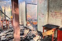 Kondisi gudang sekolah yang hangus di lahap si Jago Merah | Foto : Zonamu/Ist