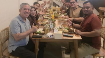 Cobain makanan di Rumah Makan Bebek Blondo Batam Bengkong | Foto : Zonamu/Ami