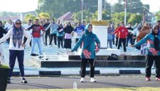 Senam Sehat bersama di halaman Kantor Bupati Lingga | Foto : Zonamu/Diskominfo Lingga