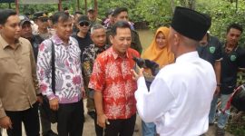 Kunjungan Sekertaris Koperasi RI ke Desa Tinjul | Foto : Zonamu/Prokopim Lingga
