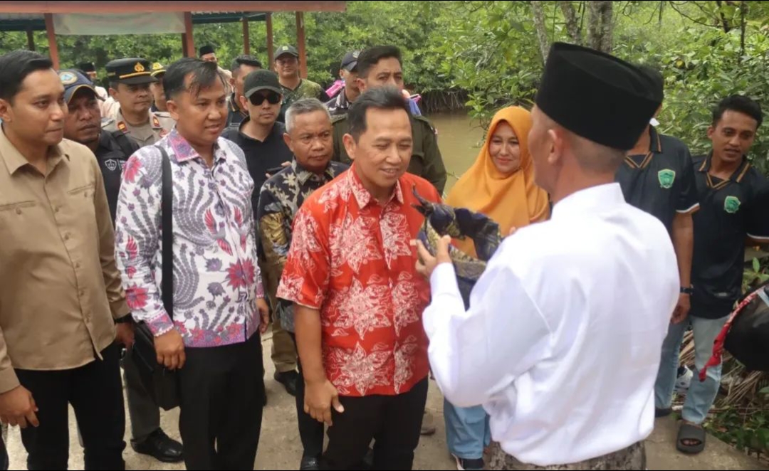 Kunjungan Sekertaris Koperasi RI ke Desa Tinjul | Foto : Zonamu/Prokopim Lingga