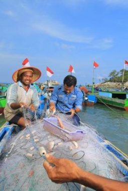 PT Timah Perkuat Komitmen Pemberdayaan Nelayan Lewat Program Berkelanjutan
