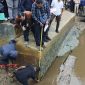 Proses persidangan pemeriksaan lapangan di Desa Marok Kecil  | Foto : Zonamu/Wandi