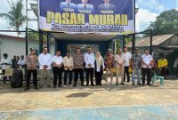 Wabup Lingga Buka Pasar Murah Bantu Warga Posek | Foto : Zonamu/Andi
