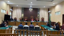 Sidang Putusan Kasus Jembatan Marok Kecil di PN Tanjungpinang | Foto : Zonamu/Ist