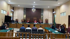 Sidang Putusan Kasus Jembatan Marok Kecil di PN Tanjungpinang | Foto : Zonamu/Ist