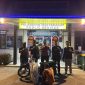 Polisi saat mengamankan pelaku pencurian | Foto : Zonamu/Bustomi