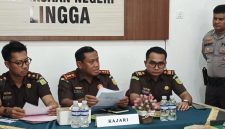 Kajari Lingga saat didampingi Kasi Intel dan Kasipidsus saat audiensi | Foto : Zonamu/Wandi