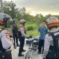 Kasatsamapta Polres Karimun, AKP Binsar Samosir saat memimpin personel dalam kegiatan Patroli Perintis Presisi di kawasan pesisir Kabupaten Karimun, Senin (11/5/2026) | Foto: Zonamu/Humas Polres Karimun