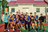 Skuad voli putra Bandara RHA foto bersama usai membungkam tim tuan rumah Bhayangkara Polres Karimun (A) dengan skor 3-1 pada laga Open Tournament Bola Voli HUT Bhayangkara ke-80 | Foto: Zonamu/Humas Bandara RHA