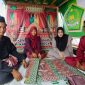Dua pasang pengantin saat menikah di atas kapal | Foto : Zonamu/Istimewa