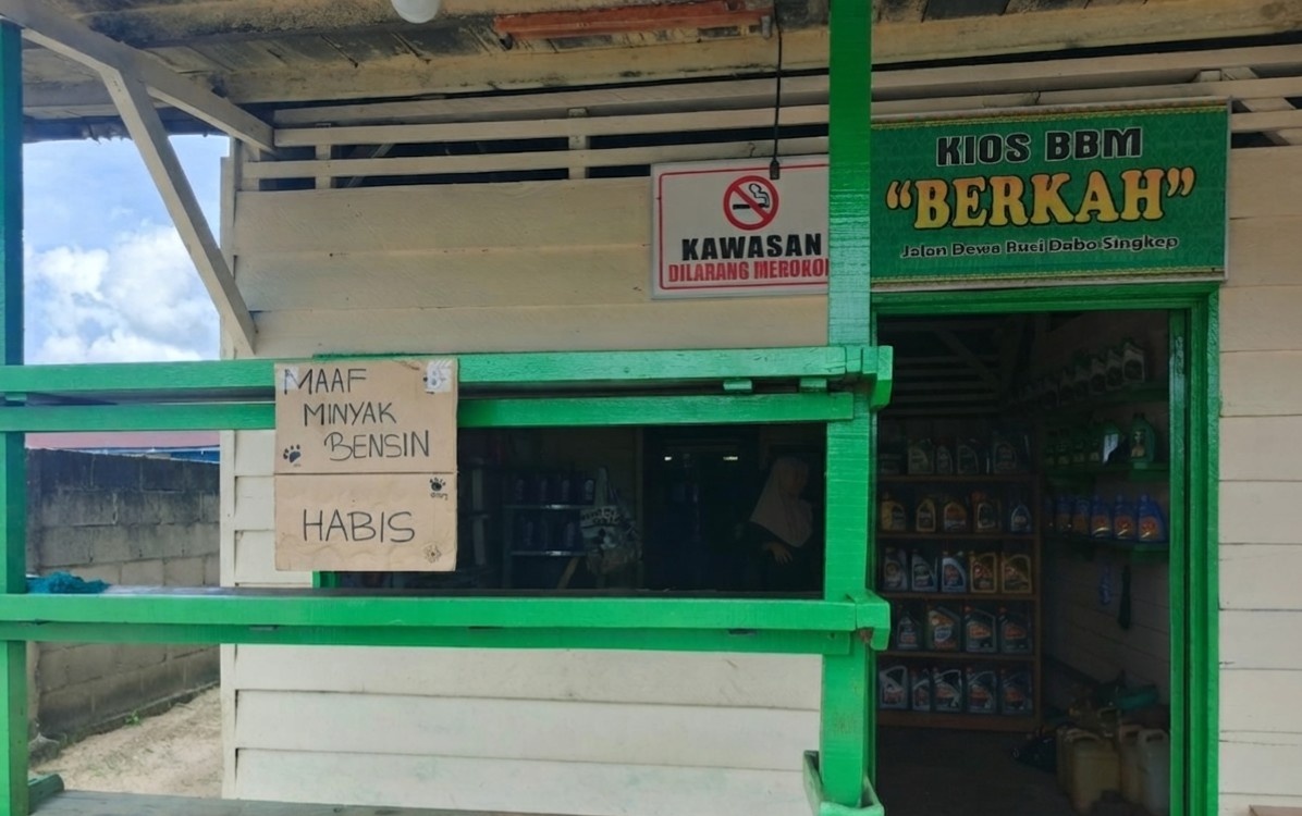 Minyak BBM jenis pertalite kembali habis di wilayah Dabo Singkep | Foto : Zonamu/Wandi