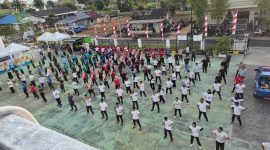 Kejari Lingga Gelar Senam Sehat, Fun Voli, Pengobatan Gratis dan Bazar UMKM | Foto : Zonamu/Wandi