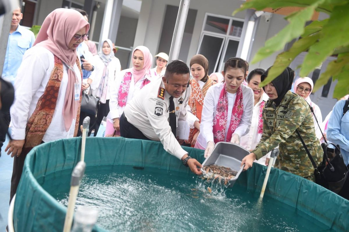 Selvi Ananda Tinjau Pembinaan Anak Binaan LPKA Batam | Foto : Zonamu/Ist