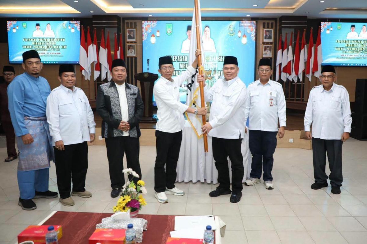 Amsakar Lepas Kafilah Batam, Target Pertahankan Gelar Juara MTQH | Foto : Zonamu/Ist