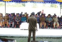Wabup Lingga buka pasar murah di Bakung Serumpun | Foto : Zonamu/Ist