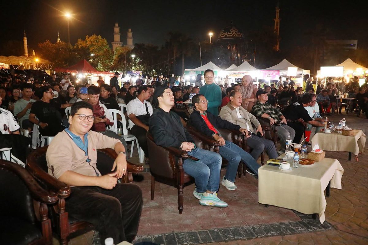 Amsakar Nobar Piala Dunia Bersama Warga, UMKM Ikut Bergeliat | Foto : Zonamu/Ist