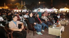 Amsakar Nobar Piala Dunia Bersama Warga, UMKM Ikut Bergeliat | Foto : Zonamu/Ist