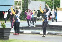 Senam Sehat bersama Bupati Lingga | Foto : Zonamu/Ririn