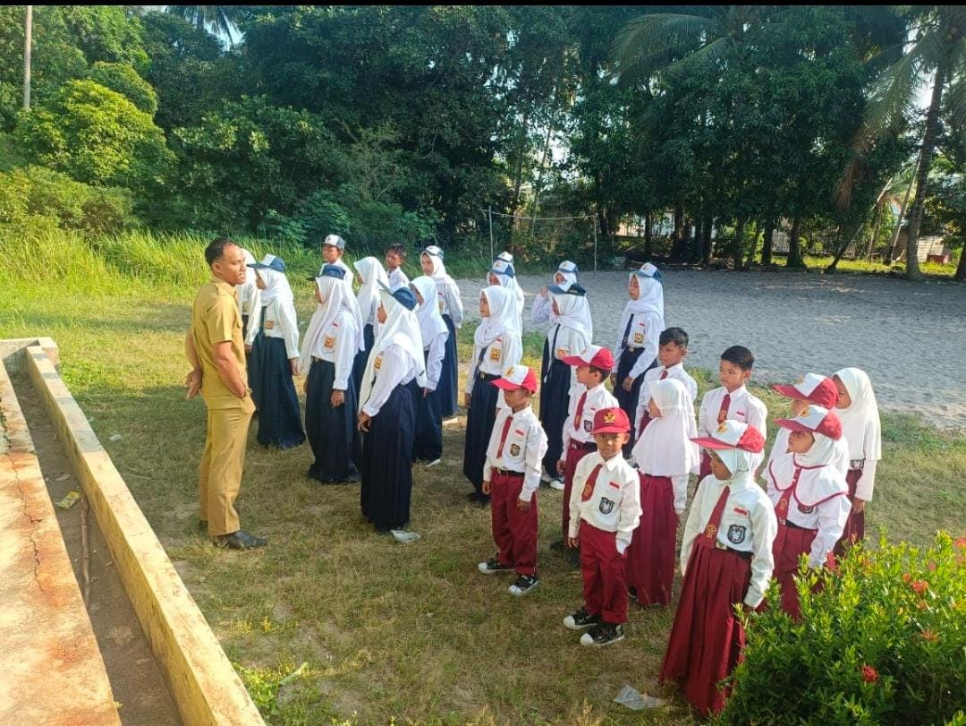 SMP Negeri 5 Resmi Beroperasi di Desa Tukul, Akhiri Perjuangan Siswa Menyeberang Sekolah | Foto : Zonamu/Ist